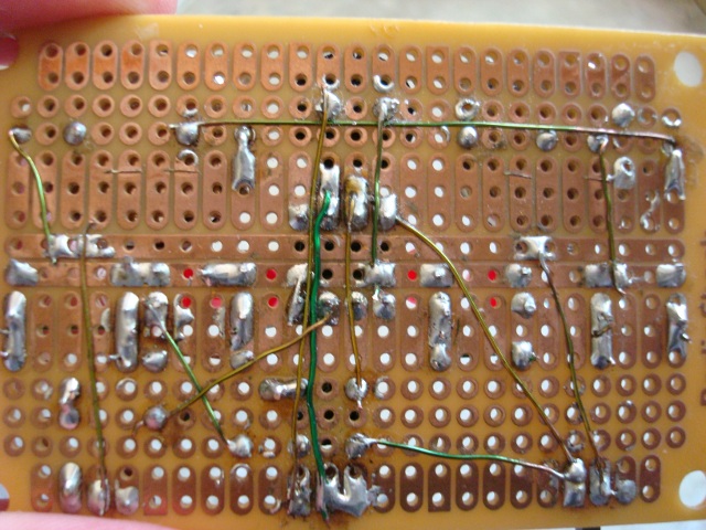 A picture of the perfboard version's wiring.